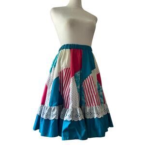 Vintage ‘90s Bertie’s Original Patchworks Lace Trim Square Dancing Full Skirt